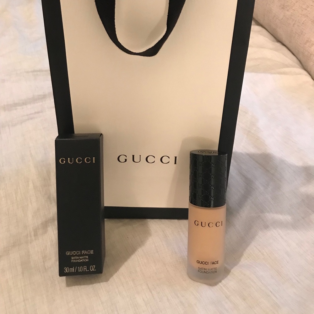 Gucci Satin Matte Foundation